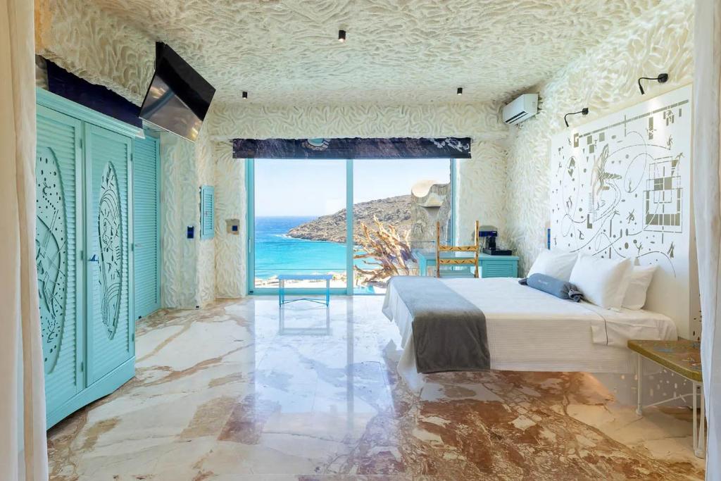 Luxury boutique hotel Ios, Greece suite.
